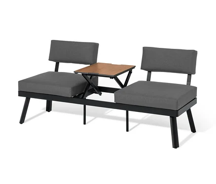Graues 2-in-1-Sofa-Liege mit hochklappbarem Mitteltisch.