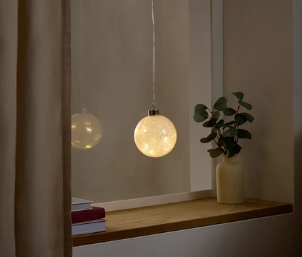 Hängende LED-Glaskugel bei Tchibo kaufen