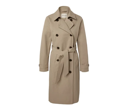 Sandfarbener Trenchcoat mit Gürtel und braunen Knöpfen.