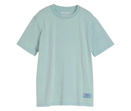 Das hellblaue Tom Tailor Kinder-Basic-T-Shirt mit Acid-Wash-Optik liegt auf einem weißen Hintergrund.