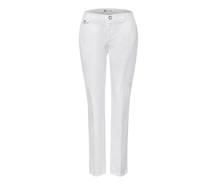 Weiße Street One Chino Hose, flach liegend, mit Knopf- und Reißverschluss.