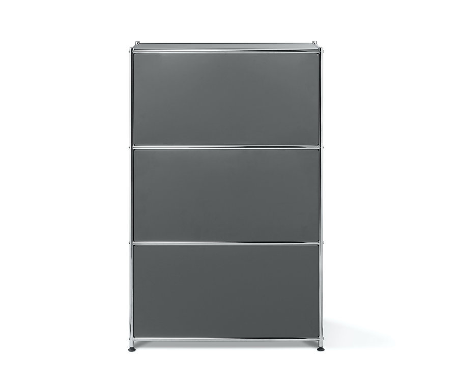 Graues Metallregal mit 2 versetzbaren Klappenfächern.