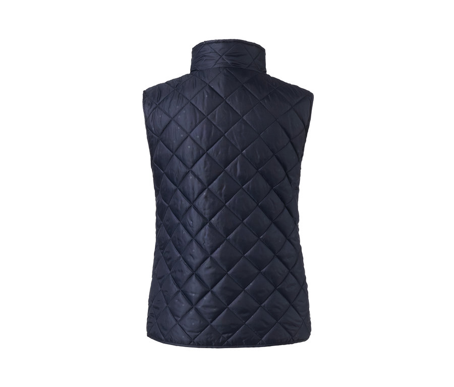 Detailansicht der Rückseite einer gesteppten 3-in-1-Regenjacke.