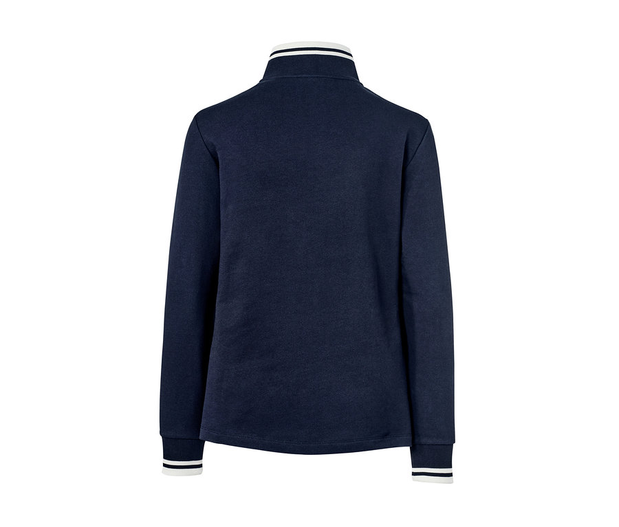 Dunkelblaues Sweatshirt mit Kragen mit weißen Bündchen.