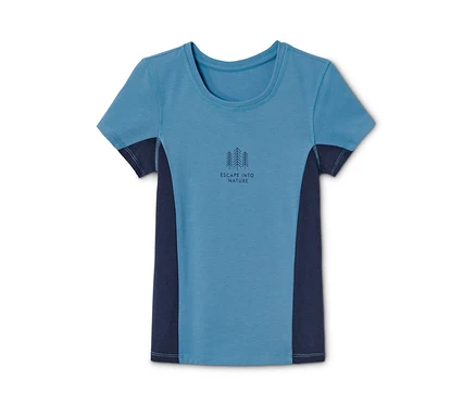 Blaues Funktionsshirt mit kurzen Ärmeln und Baumaufdruck.