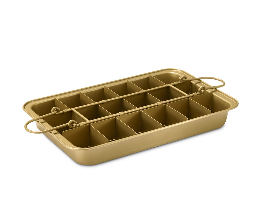 Goldene Brownie-Backform mit herausnehmbarem Einsatz für 18 Stück.