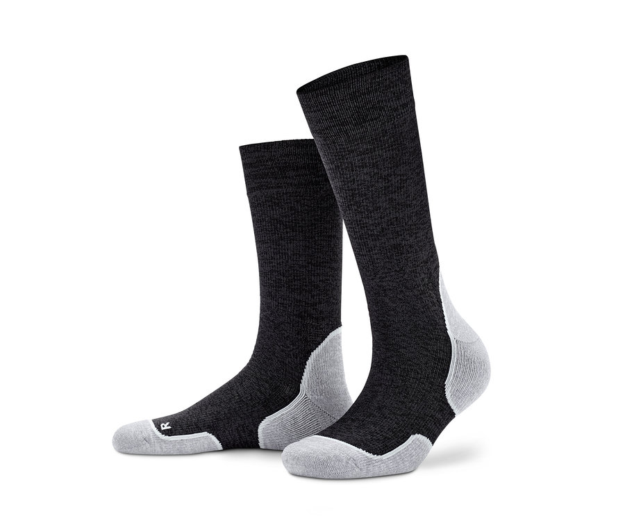 Zwei Paar Kompressions-Laufsocken.