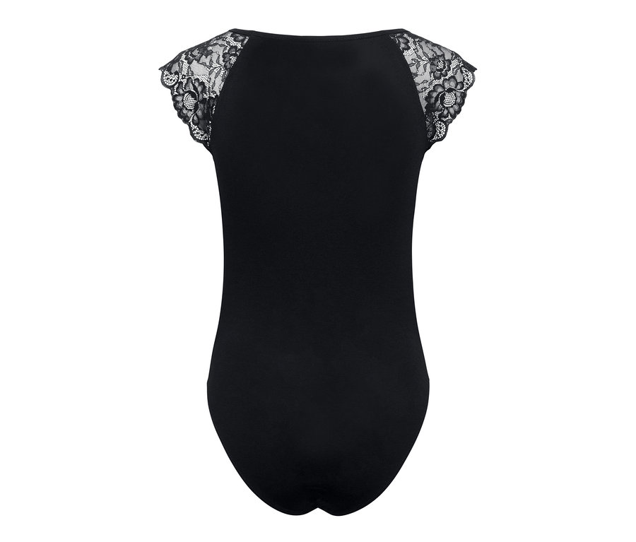 Schwarzer Body mit Spitzenärmeln.