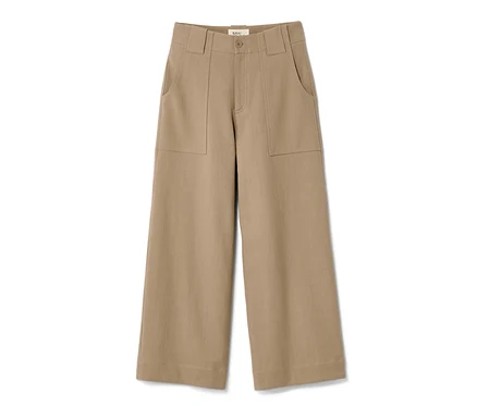 Eine braune NAH/STUDIO Culotte aus recycelter Baumwolle.