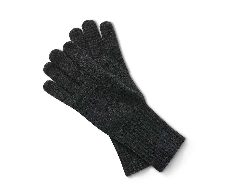 Anthrazitfarbene Strickhandschuhe mit Wolle liegen übereinander.