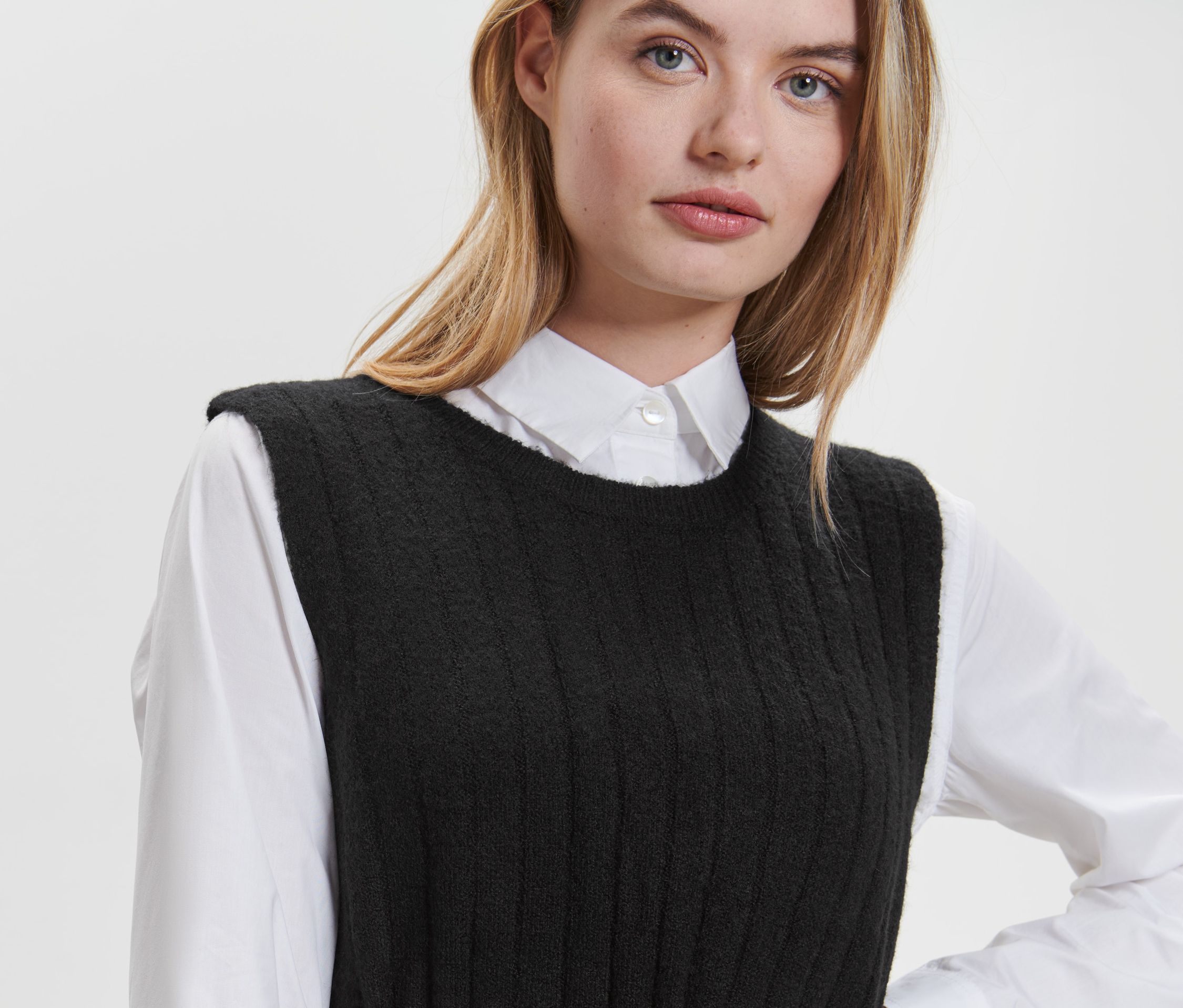 Thumbnail - Tchibo - Geripptes Strickkleid - Damen - Gr. M - schwarz