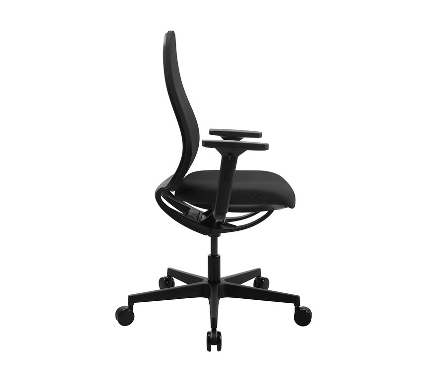 Detailansicht eines schwarzen Topstar »SOFT SITNESS ART« Bürostuhls von der Seite, vor einem weißen Hintergrund.