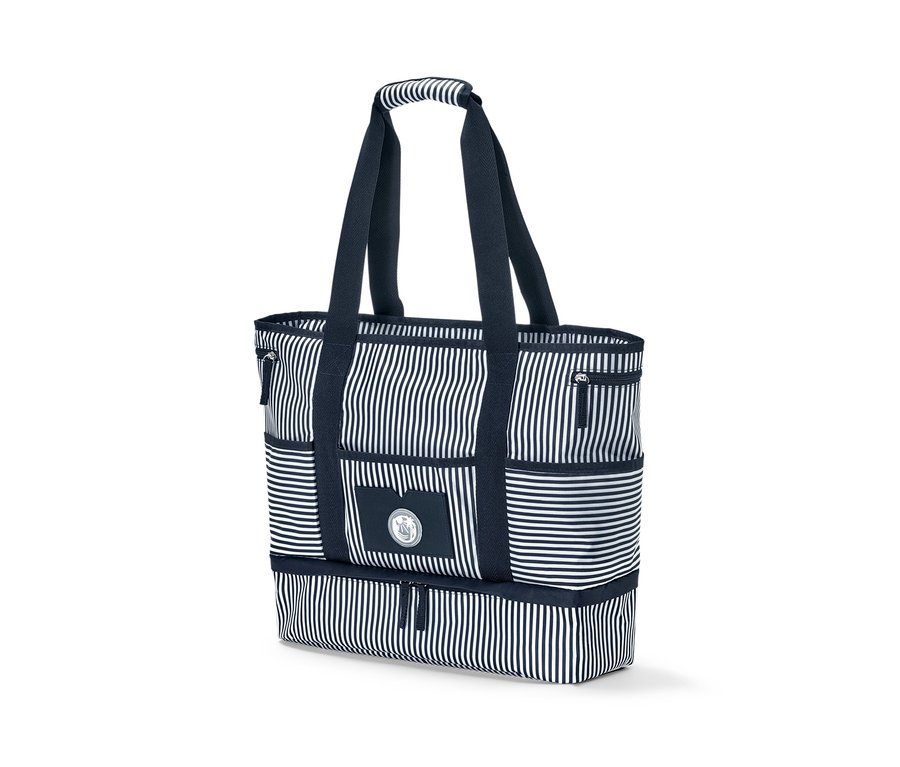 Gestreifte Strandtasche mit blauen Details.