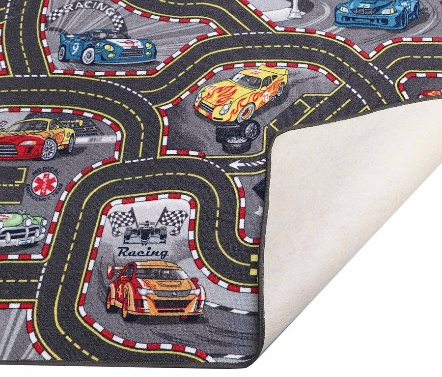 Detailaufnahme eines Kinderteppichs »CARS«, ca. 140 x 200 cm, mit Rennstrecke und Autos.