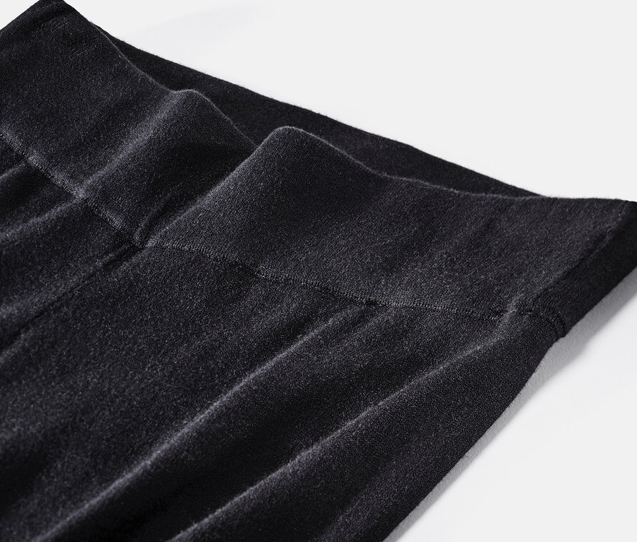 Detailaufnahme einer Soft-Hose mit Komfortbund.