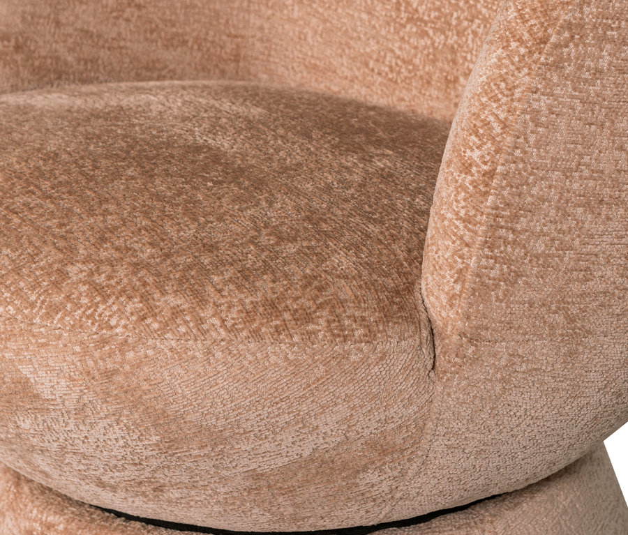 Detailaufnahme des naturfarbenen Drehsessels "Shuffle" von BePureHome.