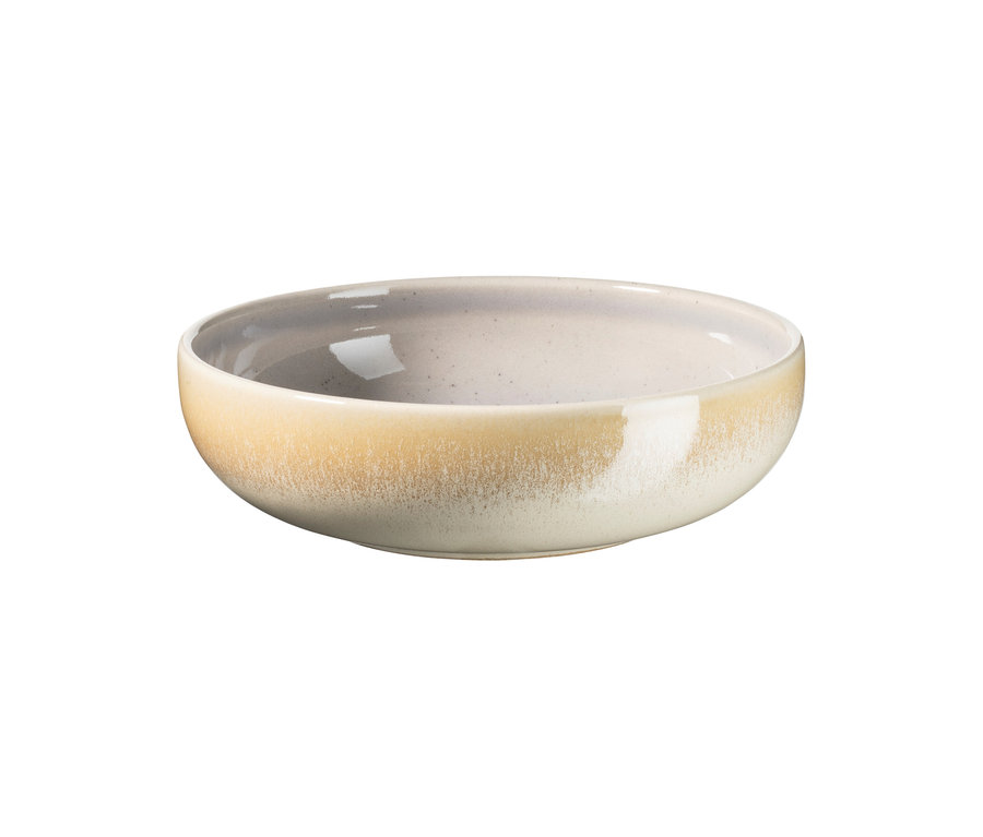 Runde, flache Schale aus dem Mäser Frühstücks-Set »Candy« mit gesprenkelter, rustikaler Oberfläche. Außen hellbeige bis sandgelb, innen hellgrau-beige.