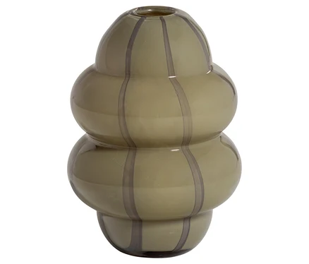Eine hellolivgrüne Vase mit segmentierter, bauchiger Form und vertikalen dunkelgrauen Streifen.