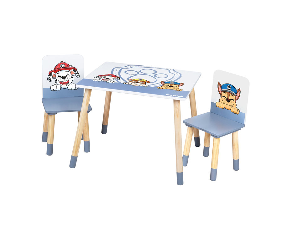 Ein Kindertisch mit zwei Stühlen, dekoriert mit Paw Patrol-Figuren.