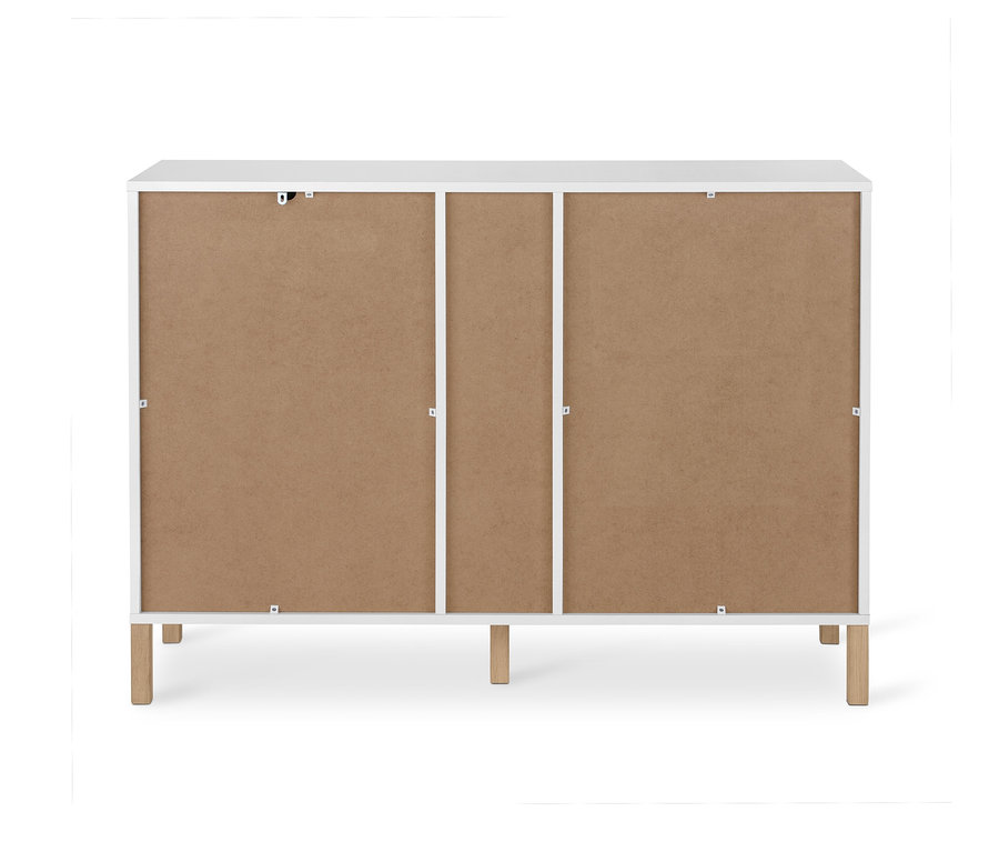 Rückansicht einer weißen Kommode »Eklund« mit Schubladen und Tür.