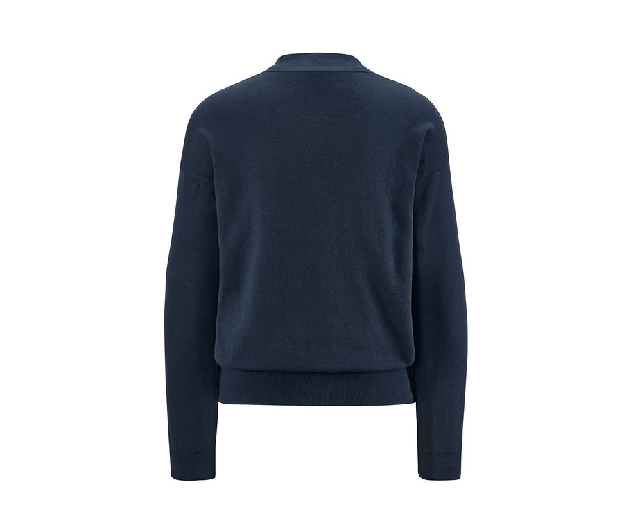 Dunkelblauer Cardigan mit V-Ausschnitt.