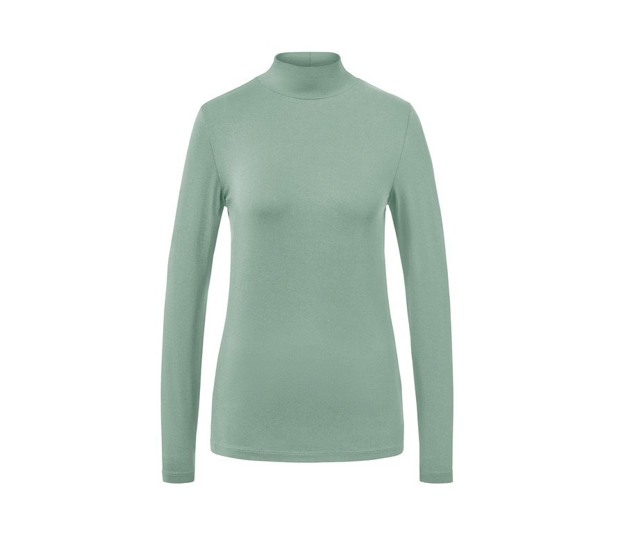 Grünes Langarmshirt.