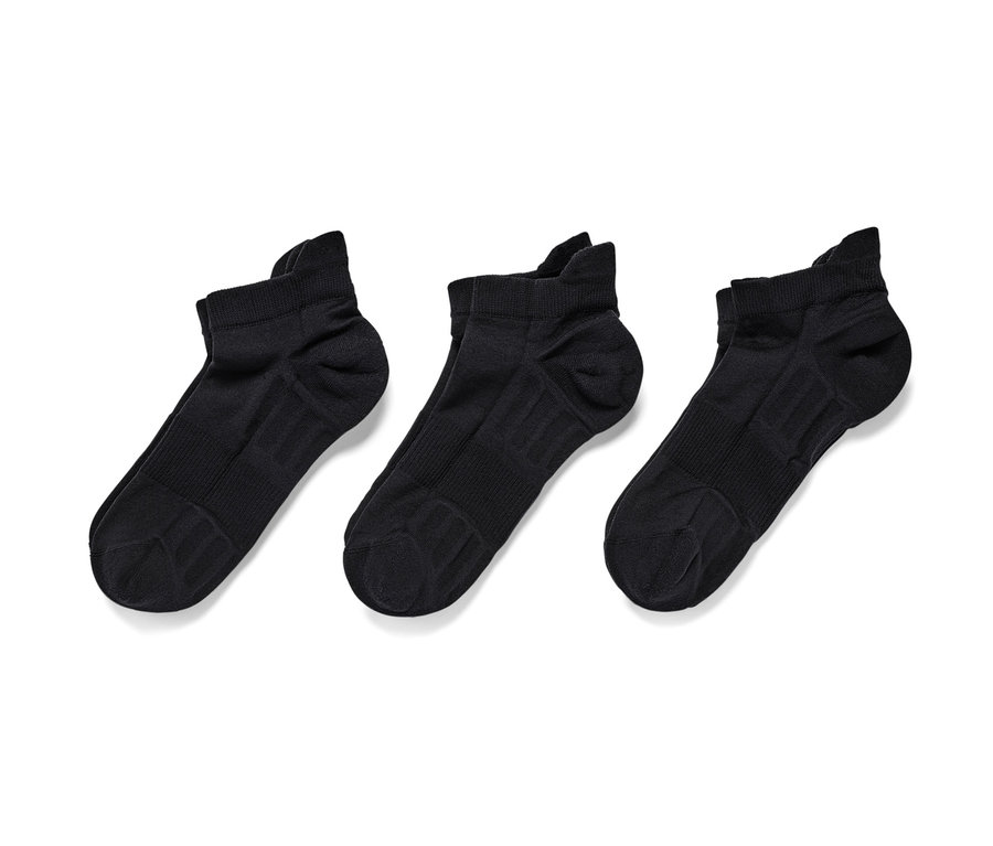 Drei Paar schwarze Profi-Laufsocken.