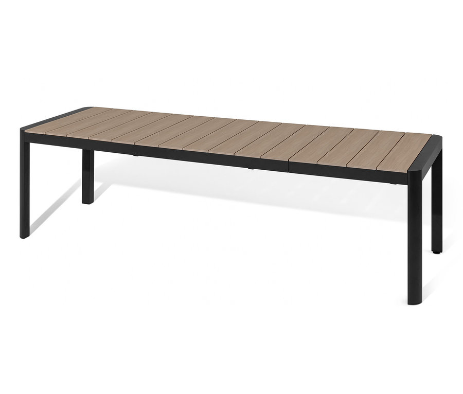 Ausziehtisch mit Polywood-Tischplatte.