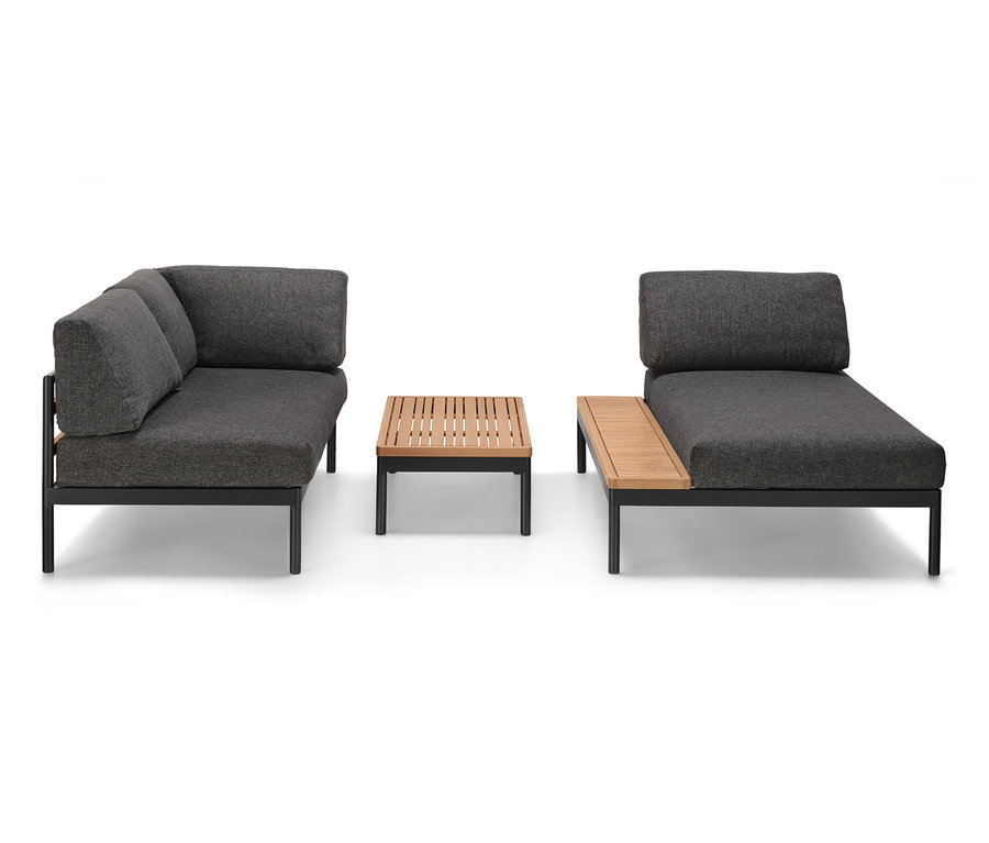 Lounge-Ecke »Elin« mit grauen Premium-Komfort-Kissen und Holztisch.