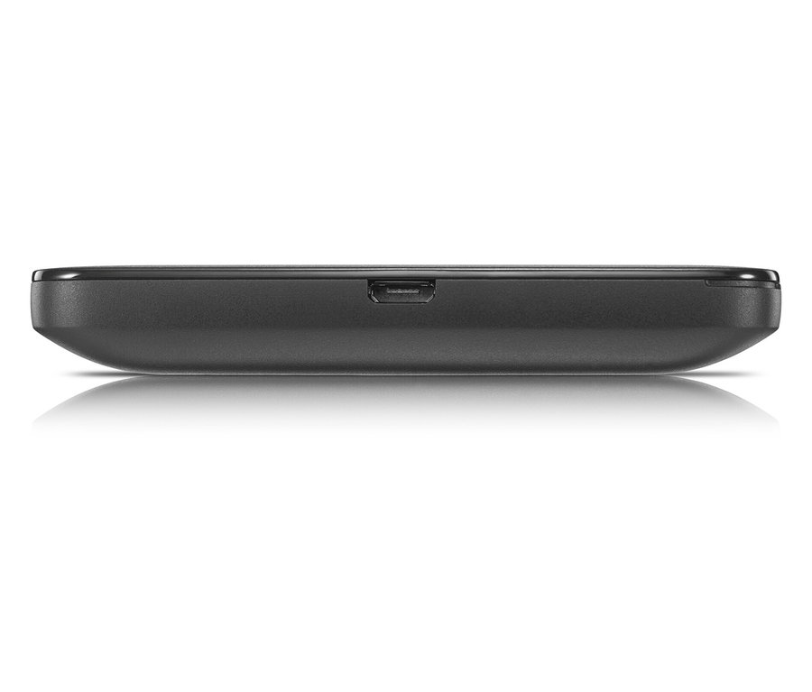 Detailansicht eines schwarzen WLAN to go-Routers Alcatel.