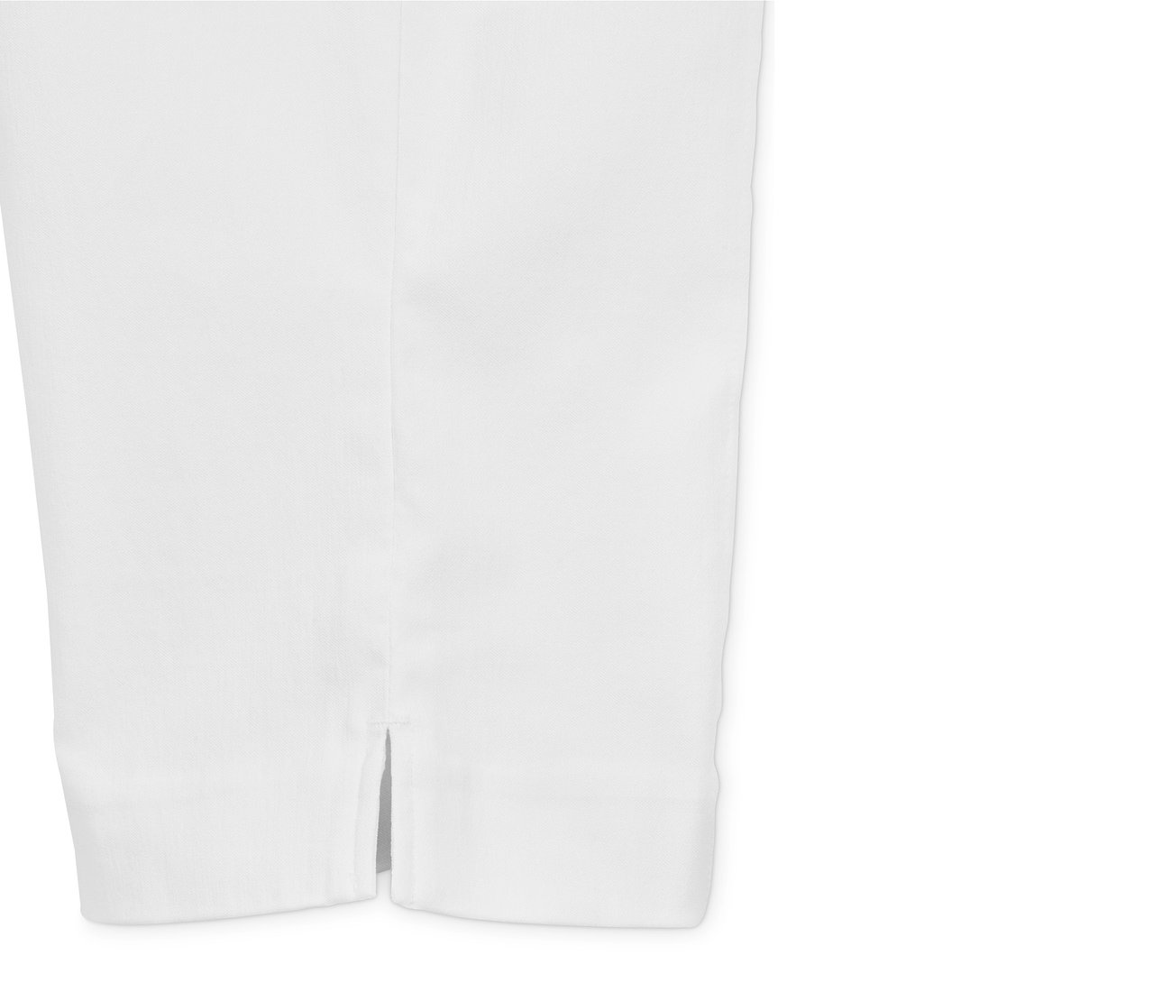 Detail einer weißen 3/4-Stretchhose.