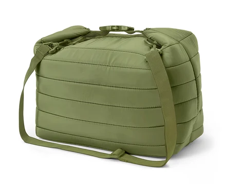 Grüne Kühltasche mit Riemen.