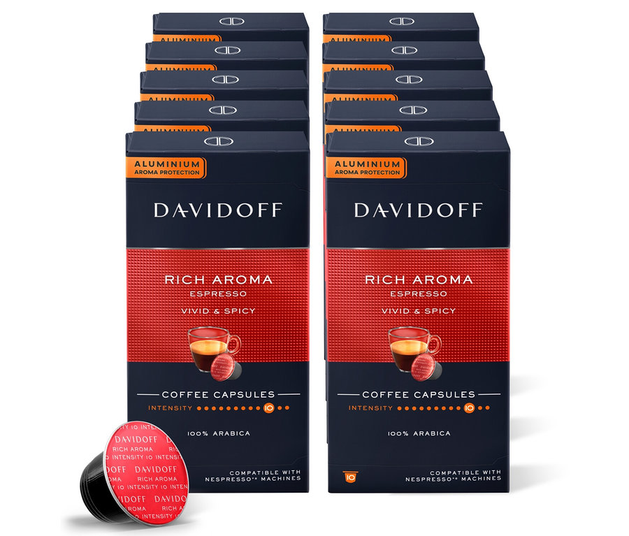 Mehrere Packungen DAVIDOFF CAFÉ Rich Aroma Kapseln und eine einzelne Kapsel.