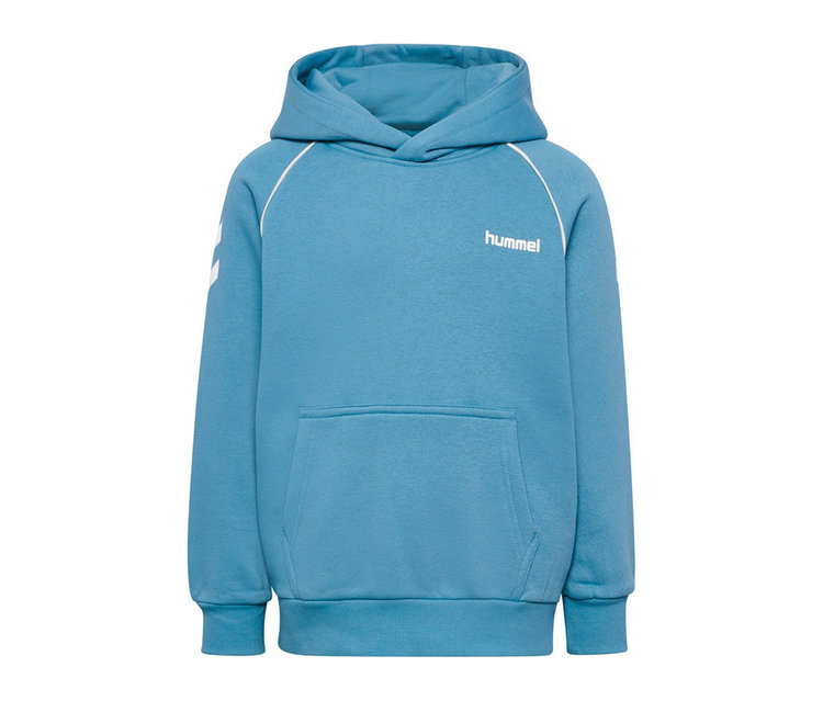 Hellblauer hummel loose Chevron Hoodie mit Kapuze, Kängurutasche und weißen Streifen an den Schultern.