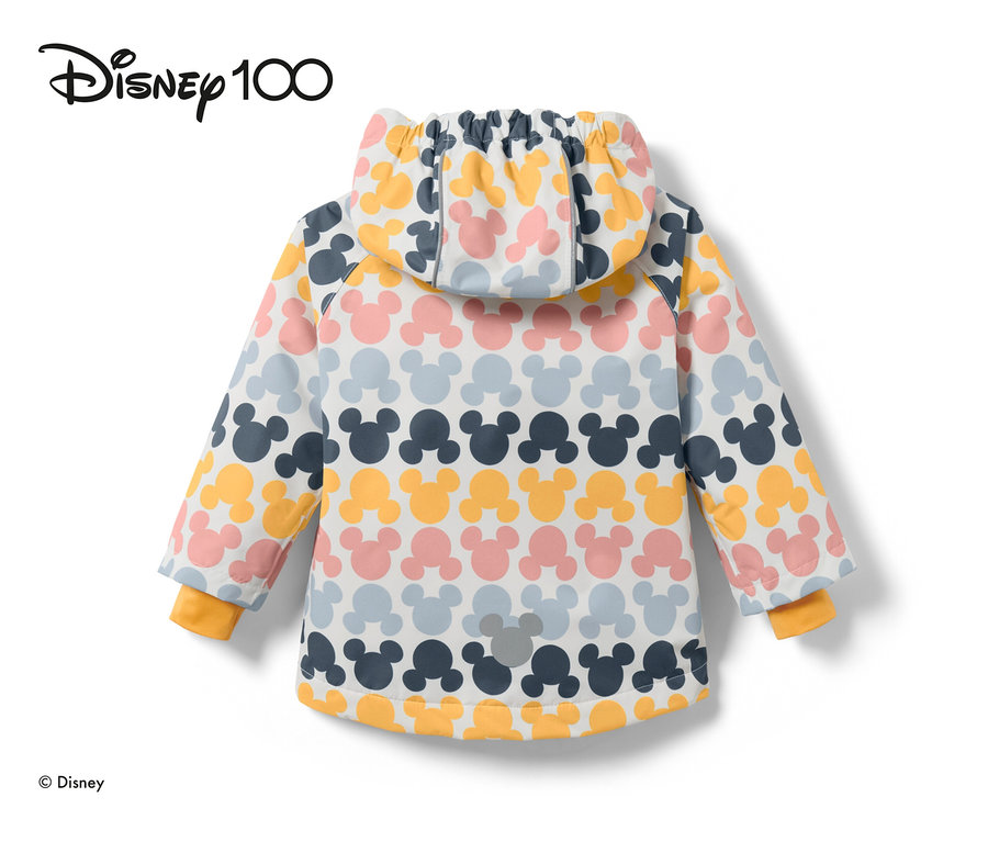 Rückansicht der mehrfarbigen Kleinkind-Thermo-Regenjacke »Micky« mit Kapuze und Mickey-Mouse-Muster.