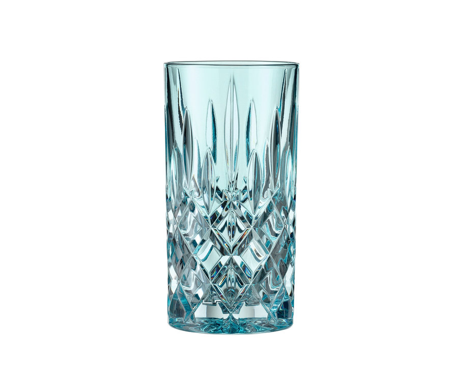 Nahaufnahme eines einzelnen, aquafarbenen Nachtmann Noblesse Colors Longdrink Glases aus einem 6er-Set.