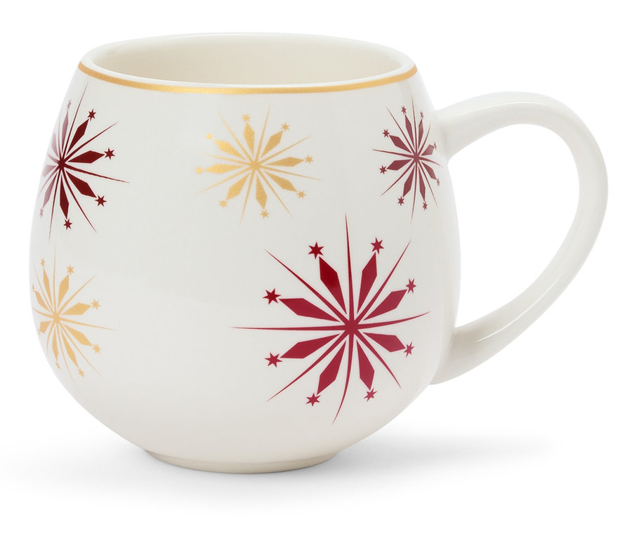 Weiße Tasse mit roten und goldenen Schneeflocken.