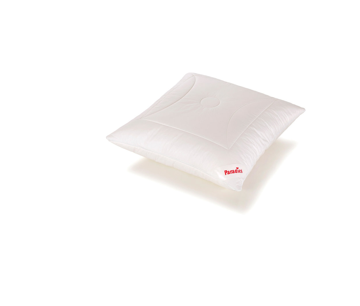 Auf einem weißen Hintergrund liegt ein weißes, gestepptes Kopfkissen »HanseTraum«, 80 x 80 cm.