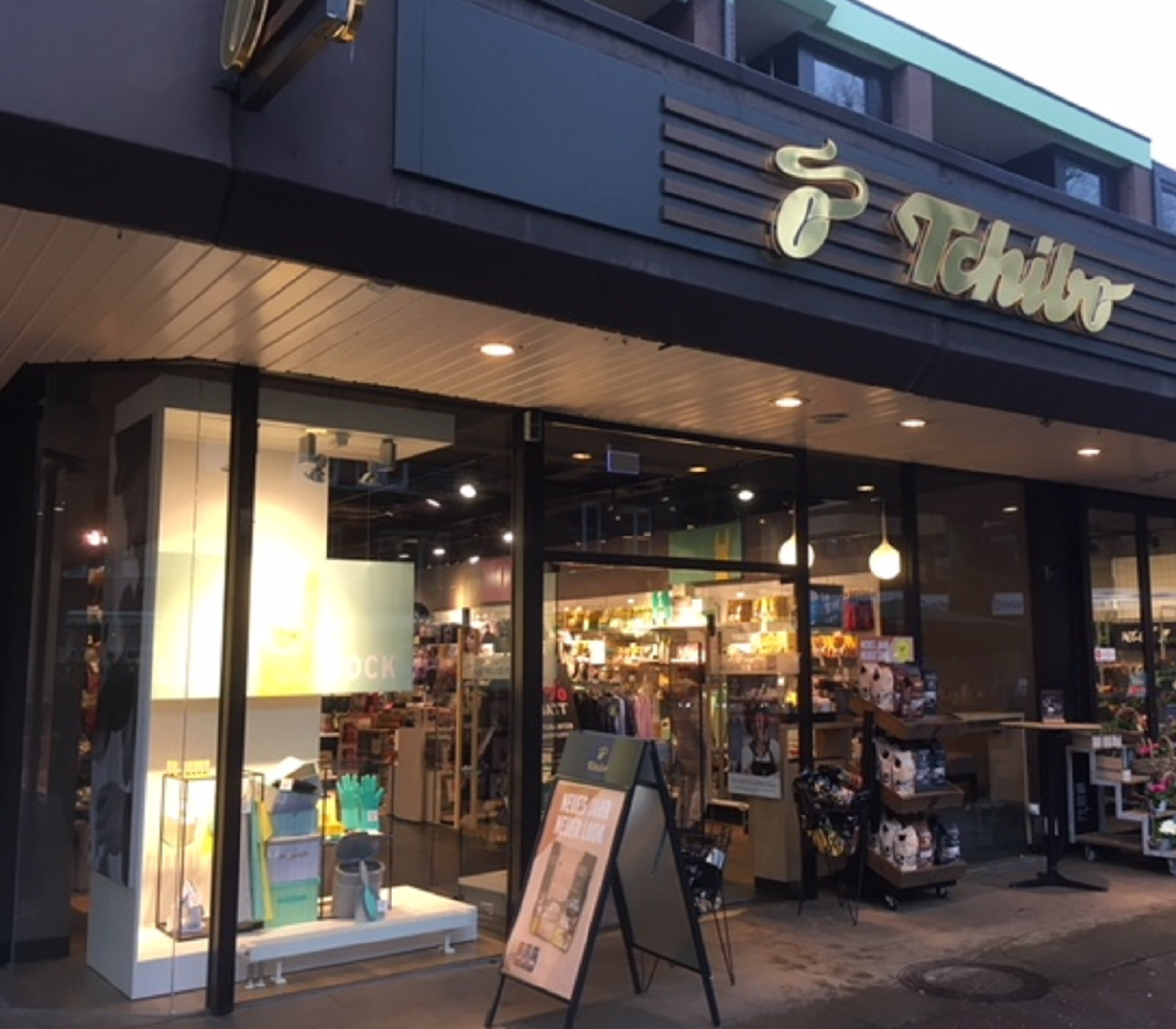 Hier finden Sie Öffnungszeiten, Telefonnummer und weitere Informationen zu Filiale Weisse Rose 8-10, 22359 Hamburg.