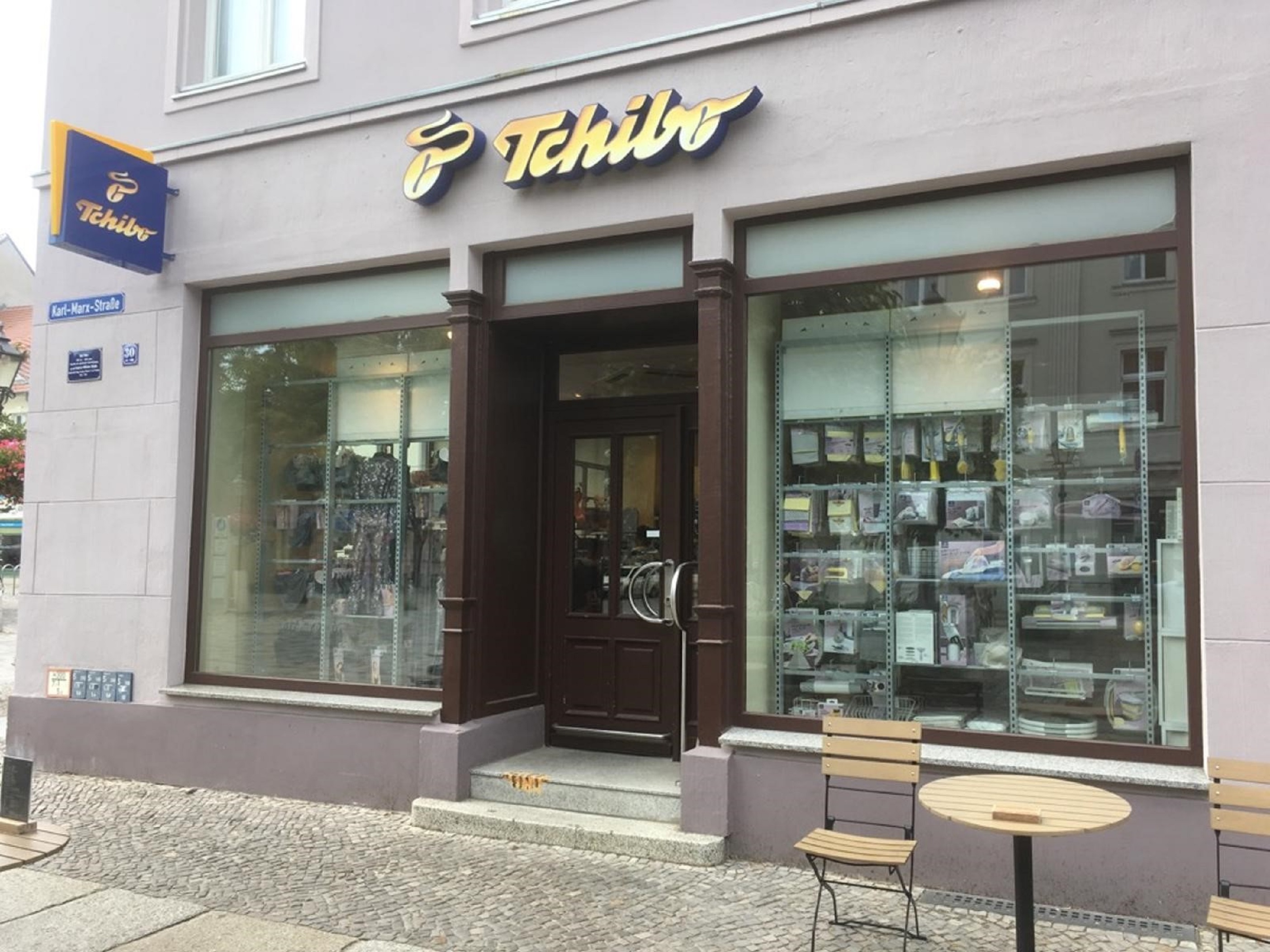 Hier finden Sie Öffnungszeiten, Telefonnummer und weitere Informationen zu Franchise Karl-Marx-Str. 30, 16816 Neuruppin.