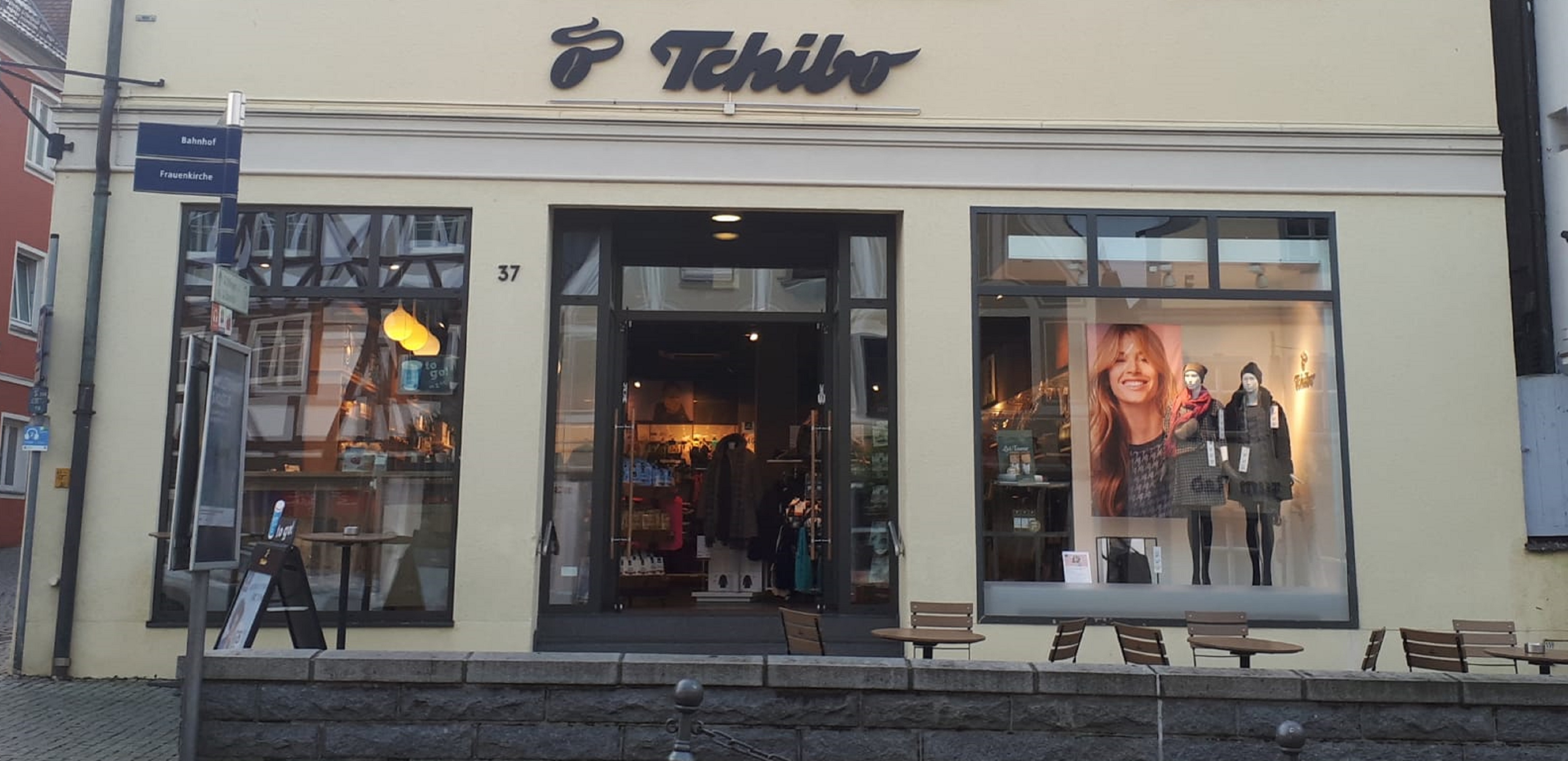 Hier finden Sie Öffnungszeiten, Telefonnummer und weitere Informationen zu Filiale Marktplatz 37, 89312 Günzburg.