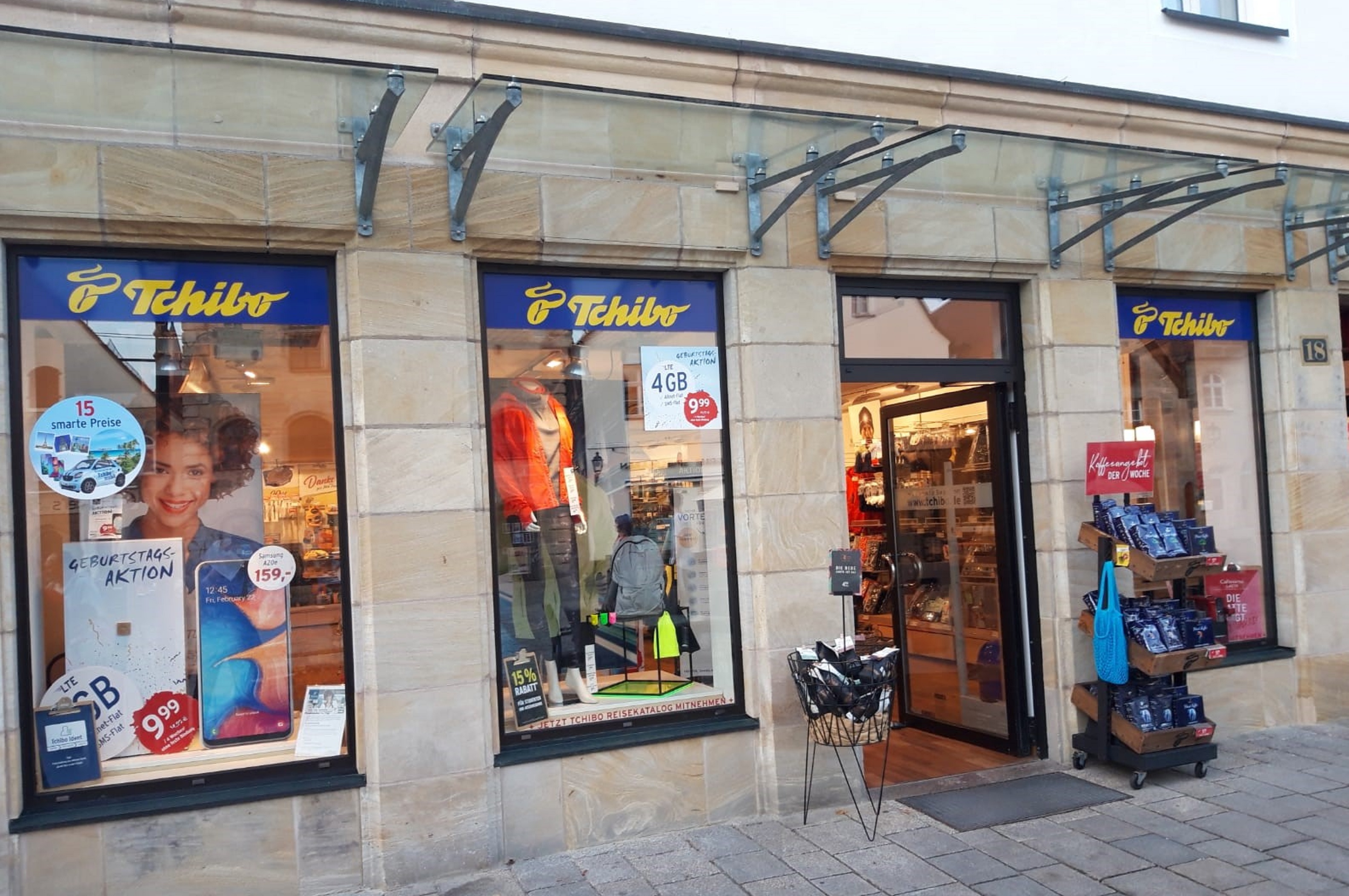 Hier finden Sie Öffnungszeiten, Telefonnummer und weitere Informationen zu Filiale Marktplatz 18, 91207 Lauf.