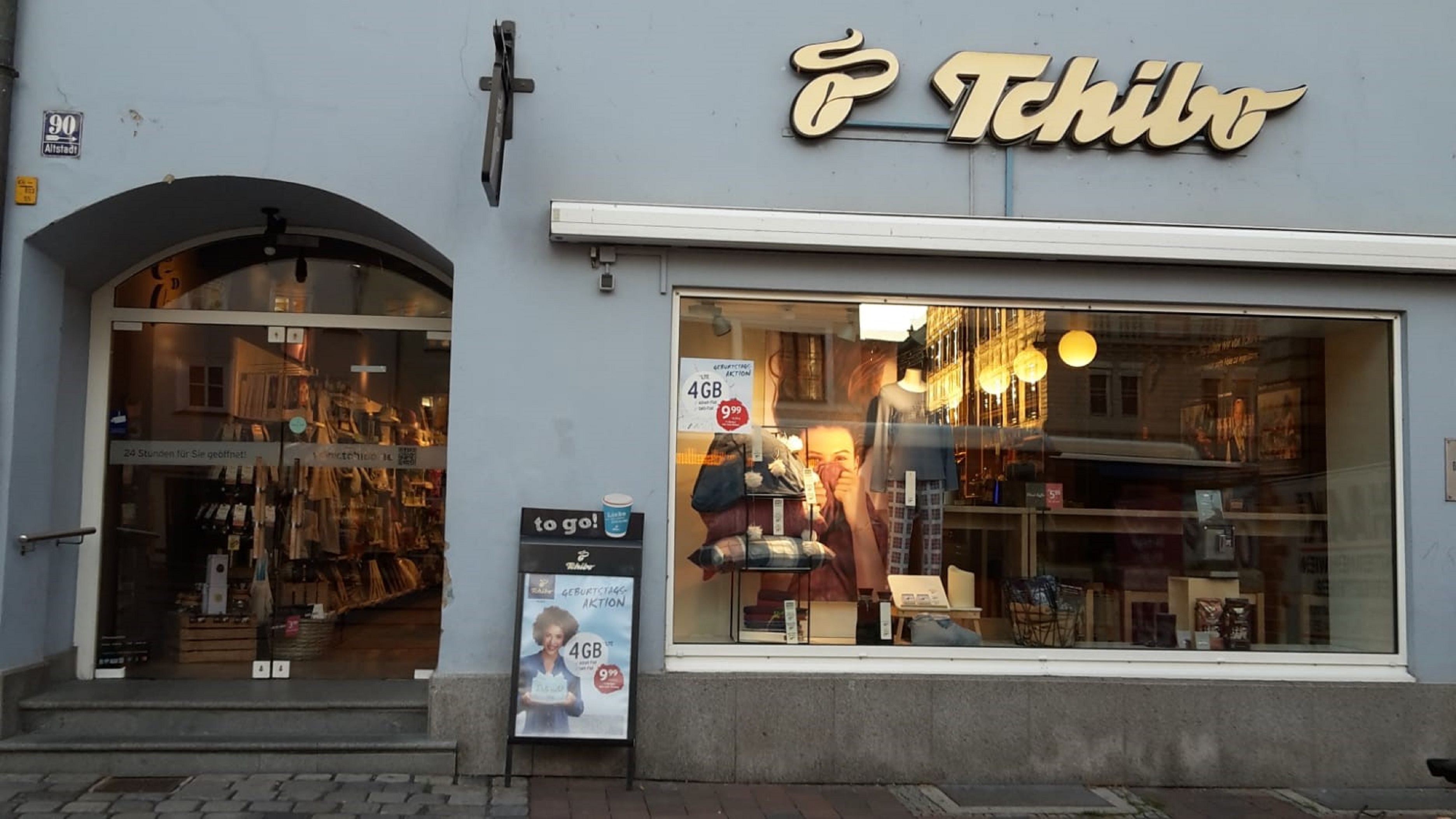 Hier finden Sie Öffnungszeiten, Telefonnummer und weitere Informationen zu Filiale Altstadt 90, 84028 Landshut.