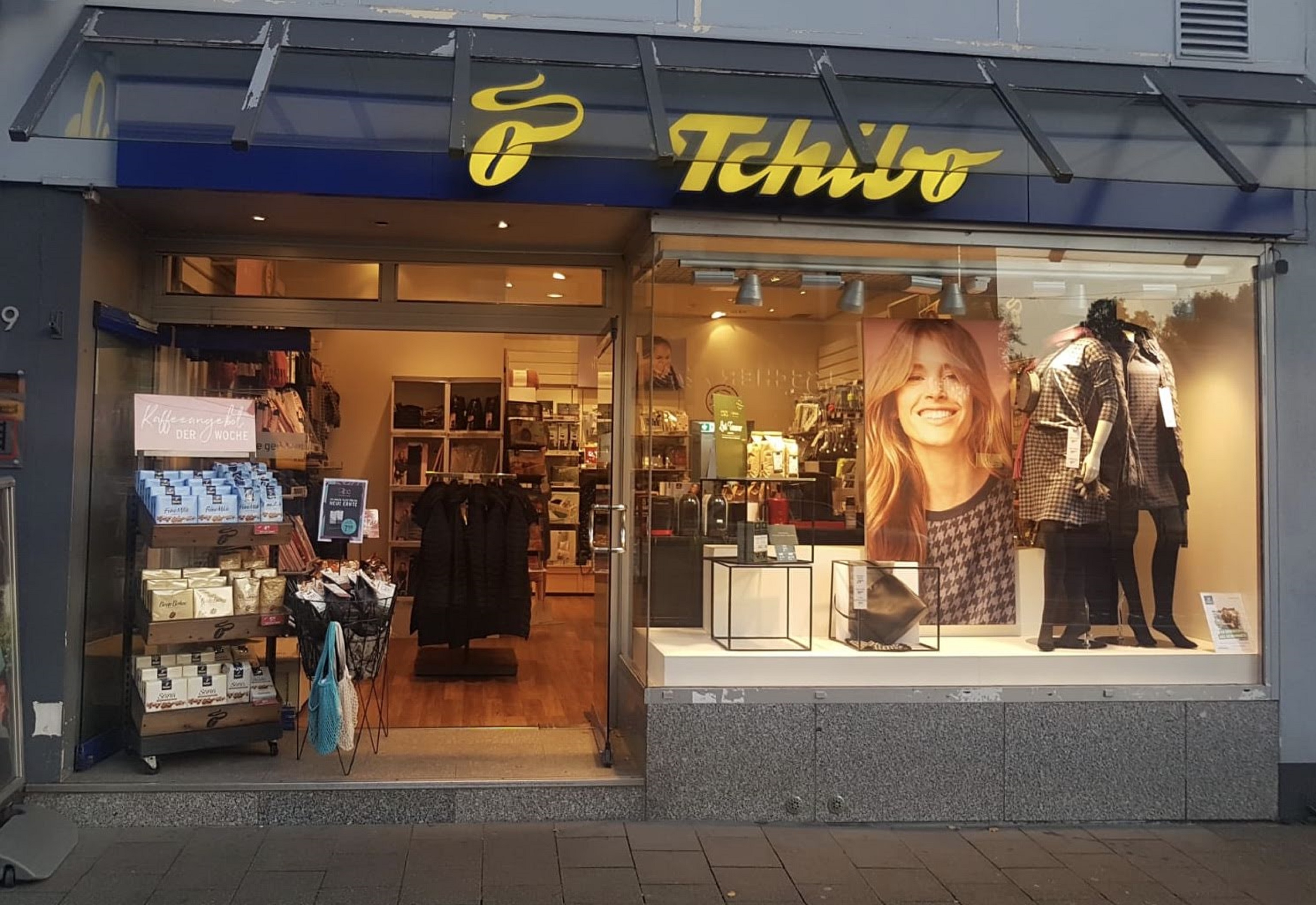 Hier finden Sie Öffnungszeiten, Telefonnummer und weitere Informationen zu Filiale Hattinger Str. 819, 44879 Bochum.