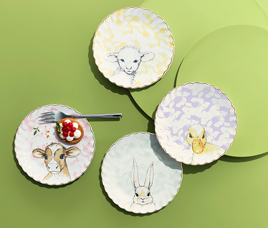Komplet 4 porcelanowych talerzy deserowych Ø ok. 16 cm, ze złotym rantem