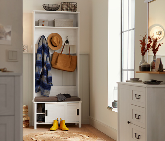 Garderobe mit Sitzbank