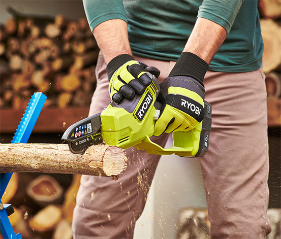 RYOBI 18 V One+ Brushless Akku-Einhand-Kettensäge-Set