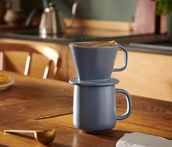 Kaffeebecher mit Filter, blau