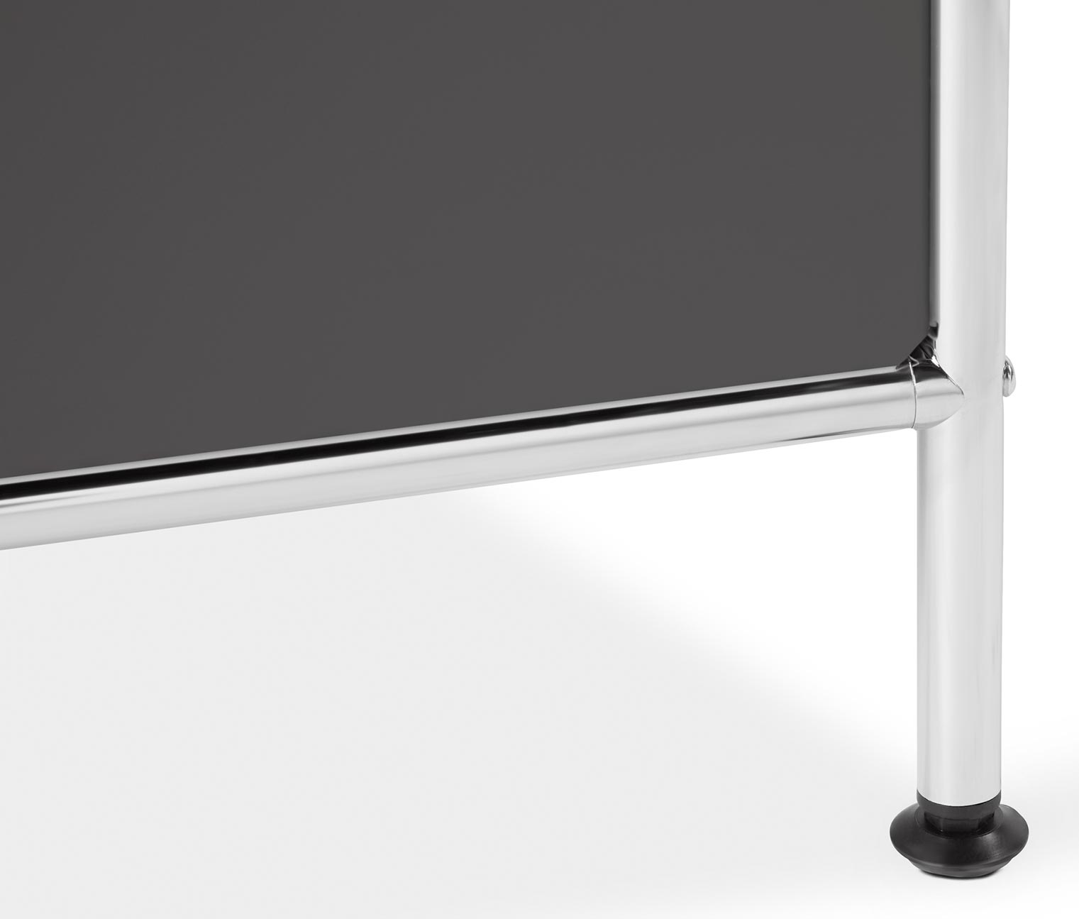 Thumbnail - Tchibo - Sideboard Metall »Cn3« groß mit 6 Klappenfächern - 190x40x89,5cm - chrom - Stahl / Aluminium / Kunststoff