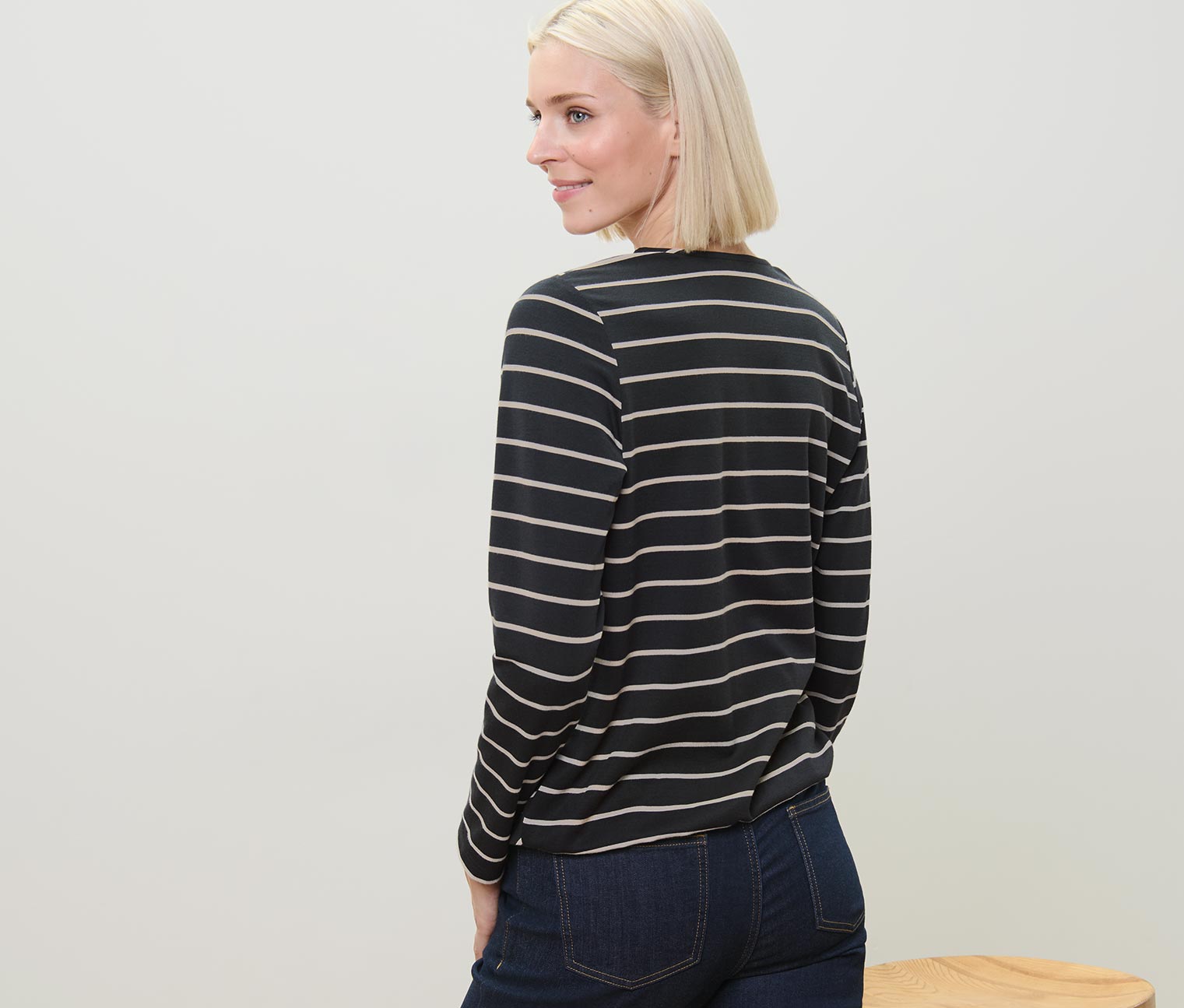 Thumbnail - Tchibo - Gestreiftes Blusenshirt aus Modal-Mix - Damen - Gr. L - weiß/gestreift